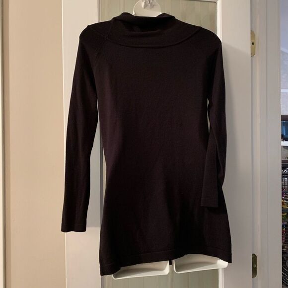 Ann  Taylor Top - Picture 4 of 5